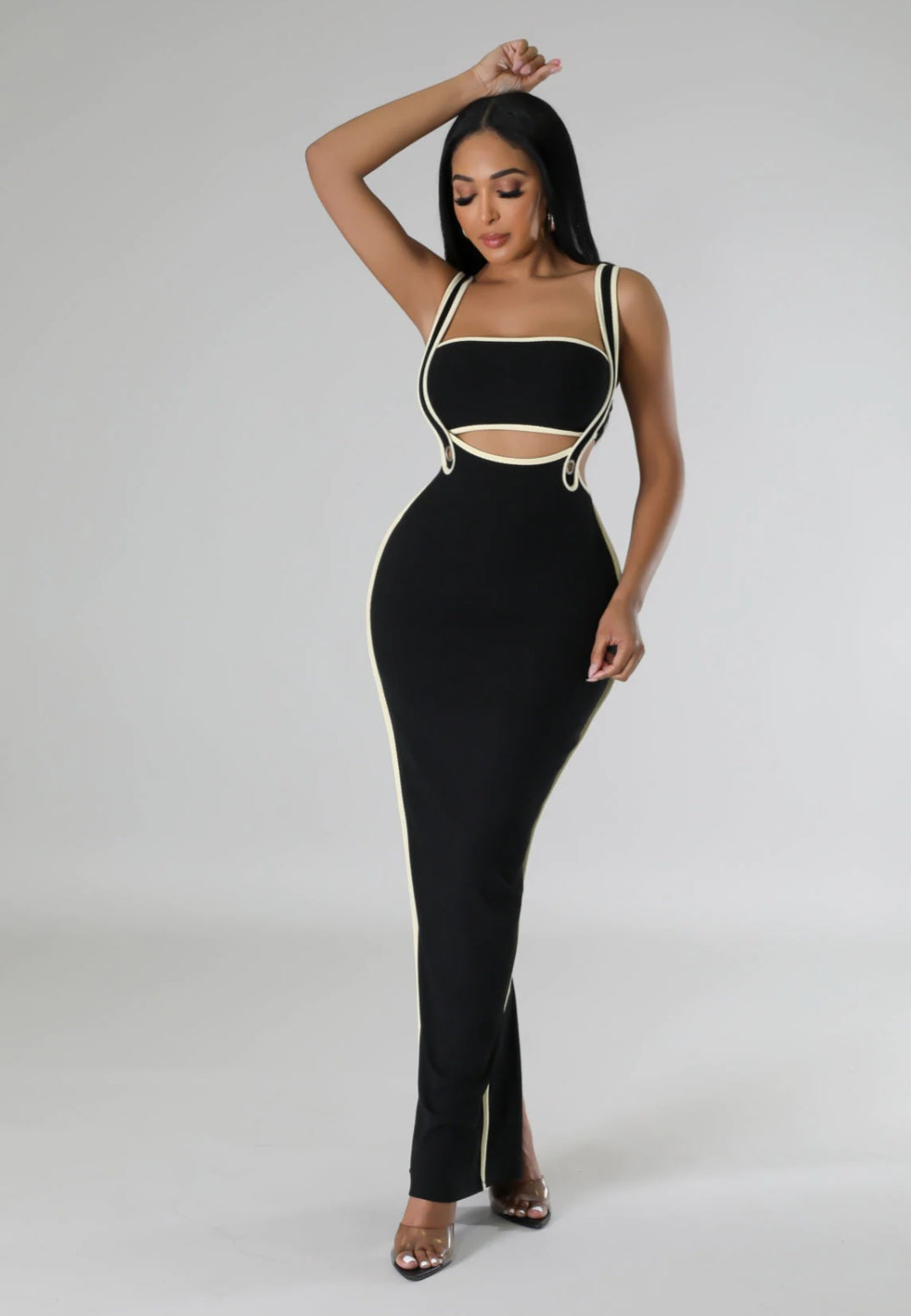 Two-piece set
Tube top, slit back
Skirt with a shoulder strap
Maxi length
Ribbed knit